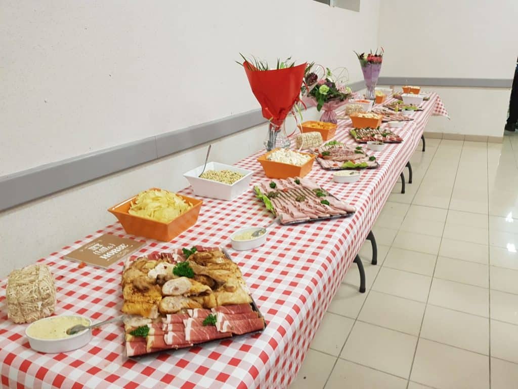 buffet et salades - Caulnes Dinan